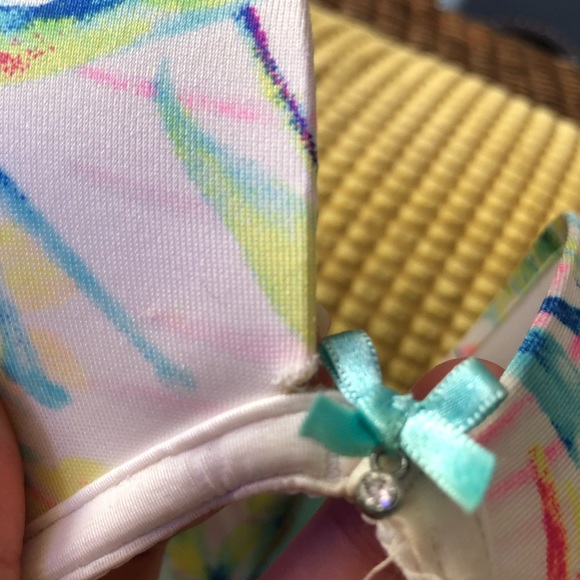 Victoria’s Secret plunge multi color bra - Picture 6 of 6